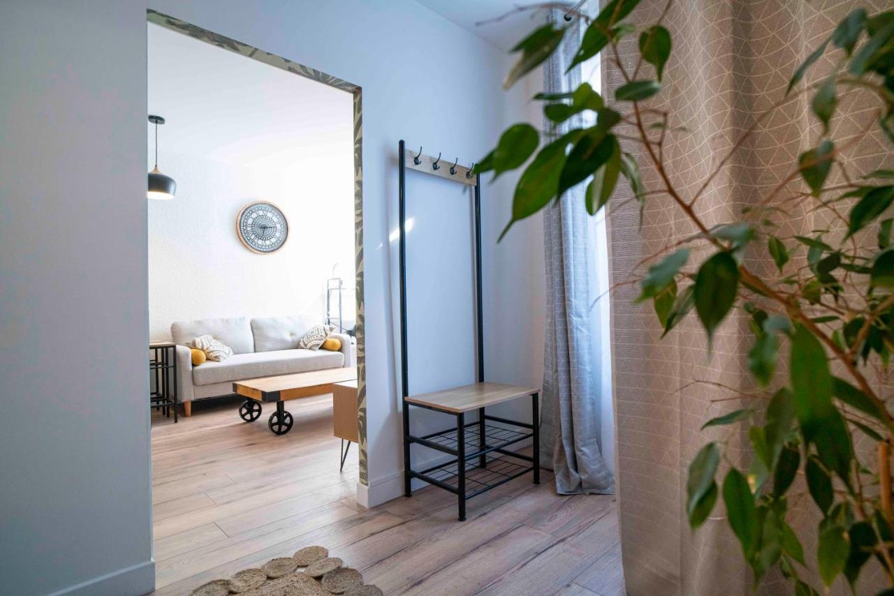 Onloc - Appart Reveil Proche Halles Avec Parking Pau Bagian luar foto